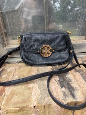 Tory Burch Black Pebbled Leather Crossbody with Gold Logo Medallion